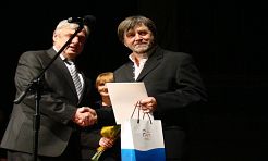 Prezydent nagrodził kolegę z Hollywood - Serwis informacyjny z Wodzisławia Śląskiego - naszwodzislaw.com