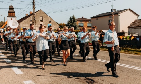 Korowód i śląska biesiada. Dożynki w Raszczycach [FOTO i WIDEO] - Serwis informacyjny z Wodzisławia Śląskiego - naszwodzislaw.com