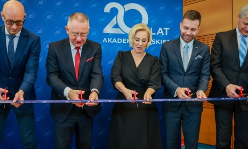 Akademia Śląska zainaugurowała działalność w Rybniku [FOTO] - Serwis informacyjny z Wodzisławia Śląskiego - naszwodzislaw.com