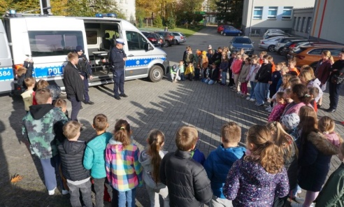 Policjanci spotkali się z uczniami rybnickiej Jedenastki - Serwis informacyjny z Wodzisławia Śląskiego - naszwodzislaw.com