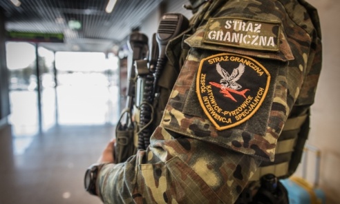 Jedno lotnisko, jedna doba, wiele zdarzeń Jedno lotnisko, jedna doba, wiele zdarzeń - Serwis informacyjny z Wodzisławia Śląskiego - naszwodzislaw.com