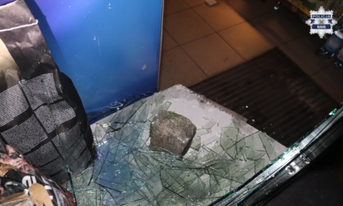 Policjanci z Boguszowic zatrzymali włamywacza Policjanci z Boguszowic zatrzymali włamywacza - Serwis informacyjny z Wodzisławia Śląskiego - naszwodzislaw.com