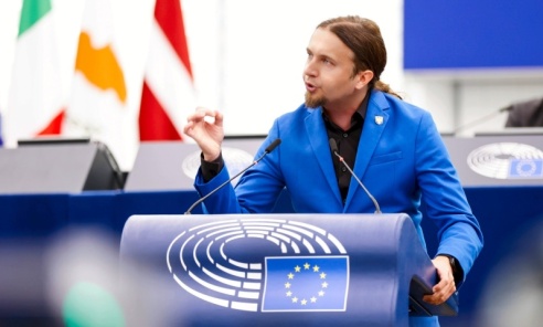 Kohut pisze do Tuska. Chcą przeskoczyć Nawrockiego ws. języka śląskiego Kohut pisze do Tuska. Chcą przeskoczyć Nawrockiego ws. języka śląskiego - Serwis informacyjny z Wodzisławia Śląskiego - naszwodzislaw.com