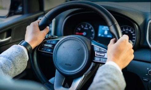 Mandat 500 zł i 12 punktów. Trwa akcja Łapki na kierownicę Mandat 500 zł i 12 punktów. Trwa akcja Łapki na kierownicę - Serwis informacyjny z Wodzisławia Śląskiego - naszwodzislaw.com