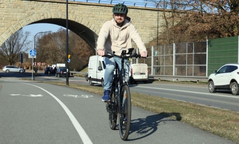 Nowy oficer rowerowy w Rybniku. Miasto stawia na cyklistów Nowy oficer rowerowy w Rybniku. Miasto stawia na cyklistów - Serwis informacyjny z Wodzisławia Śląskiego - naszwodzislaw.com
