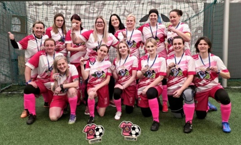 Z trybun na boisko. Mamuśki ze Szczerbic podbijają piłkarskie turnieje Z trybun na boisko. Mamuśki ze Szczerbic podbijają piłkarskie turnieje - Serwis informacyjny z Wodzisławia Śląskiego - naszwodzislaw.com