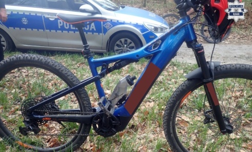 Czołowe zderzenie rowerzystek w Zwonowicach. Jedna z nich trafiła do szpitala Czołowe zderzenie rowerzystek w Zwonowicach. Jedna z nich trafiła do szpitala - Serwis informacyjny z Wodzisławia Śląskiego - naszwodzislaw.com