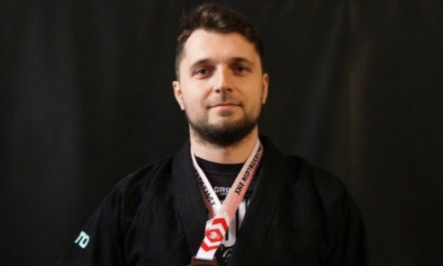 Brązowy medal dla dzielnicowego. Sukces w prestiżowych zawodach grapplingu Brązowy medal dla dzielnicowego. Sukces w prestiżowych zawodach grapplingu - Serwis informacyjny z Wodzisławia Śląskiego - naszwodzislaw.com