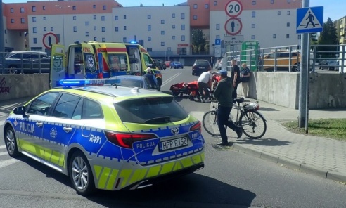 Piesza w szpitalu po potrąceniu przez 78-latka. Rybnicka policja wyjaśnia okoliczności Piesza w szpitalu po potrąceniu przez 78-latka. Rybnicka policja wyjaśnia okoliczności - Serwis informacyjny z Wodzisławia Śląskiego - naszwodzislaw.com