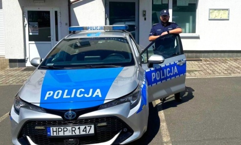 Krwotok i wyścig z czasem. Policjant pomógł dotrzeć do szpitala na czas Krwotok i wyścig z czasem. Policjant pomógł dotrzeć do szpitala na czas - Serwis informacyjny z Wodzisławia Śląskiego - naszwodzislaw.com