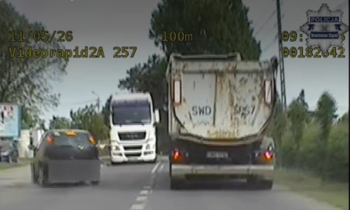 Brawurowa ucieczka Oplem Corsą zakończona aresztem. Policja szuka poszkodowanych kierowców Brawurowa ucieczka Oplem Corsą zakończona aresztem. Policja szuka poszkodowanych kierowców - Serwis informacyjny z Wodzisławia Śląskiego - naszwodzislaw.com