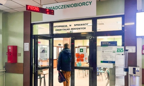 Pracujesz na świadczeniu przedemerytalnym? Nie przegap tego terminu w ZUS Pracujesz na świadczeniu przedemerytalnym? Nie przegap tego terminu w ZUS - Serwis informacyjny z Wodzisławia Śląskiego - naszwodzislaw.com