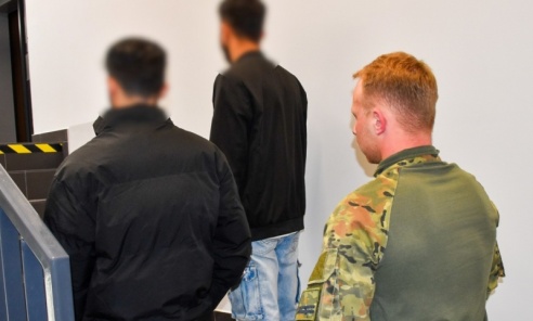 Ponad 2,5 tys. cudzoziemców skontrolowanych przez Śląski Oddział SG. Stwierdzono liczne nieprawidłowości Ponad 2,5 tys. cudzoziemców skontrolowanych przez Śląski Oddział SG. Stwierdzono liczne nieprawidłowości - Serwis informacyjny z Wodzisławia Śląskiego - naszwodzislaw.com