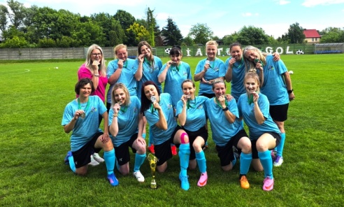 Od dopingu przy linii do medali. Piłkarki KSM zachwyciły na Frelki Cup 2026 Od dopingu przy linii do medali. Piłkarki KSM zachwyciły na Frelki Cup 2026 - Serwis informacyjny z Wodzisławia Śląskiego - naszwodzislaw.com