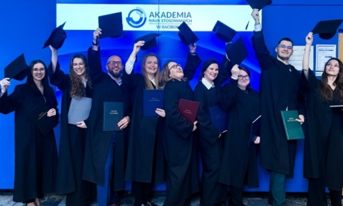 Praktyczne studia dają realne efekty. Dane Ministerstwa potwierdzają skuteczność modelu kształcenia państwowych uczelni zawodowych Praktyczne studia dają realne efekty. Dane Ministerstwa potwierdzają skuteczność modelu kształcenia państwowych uczelni zawodowych - Serwis informacyjny z Wodzisławia Śląskiego - naszwodzislaw.com
