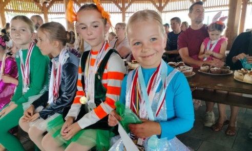 Mażoretki Freedom OKiS Gaszowice zakończyły sezon. Teraz czas na mistrzostwa Europy i świata Mażoretki Freedom OKiS Gaszowice zakończyły sezon. Teraz czas na mistrzostwa Europy i świata - Serwis informacyjny z Wodzisławia Śląskiego - naszwodzislaw.com