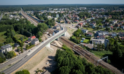 Nowy wiadukt w Żorach otwarty. Bezpieczniejsze przejazdy, sprawniejsza komunikacja i koniec czekania przed rogatkami Nowy wiadukt w Żorach otwarty. Bezpieczniejsze przejazdy, sprawniejsza komunikacja i koniec czekania przed rogatkami - Serwis informacyjny z Wodzisławia Śląskiego - naszwodzislaw.com