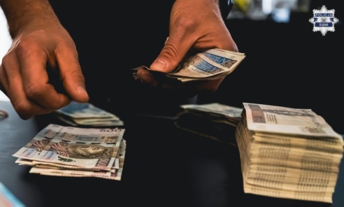 Kolejne uderzenie w nielegalny hazard na Śląsku. Akcja w Raciborzu Kolejne uderzenie w nielegalny hazard na Śląsku. Akcja w Raciborzu - Serwis informacyjny z Wodzisławia Śląskiego - naszwodzislaw.com